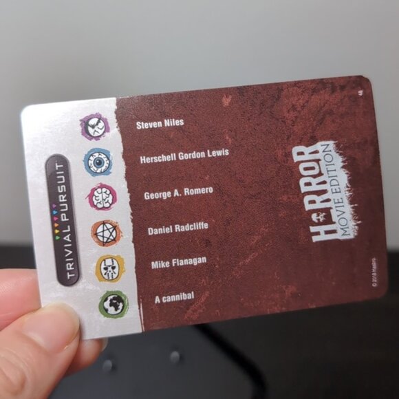 3/$20 Hasbro Trivial Pursuit Horror Movies Edition Wedge Box Travel Size - Picture 9 of 11